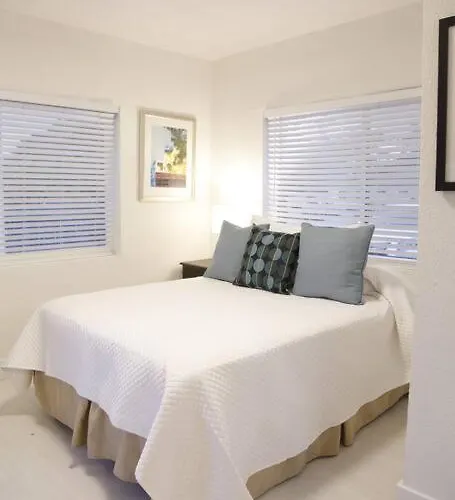 Apt 6 Miami Designer Studio In The Upper East-Side