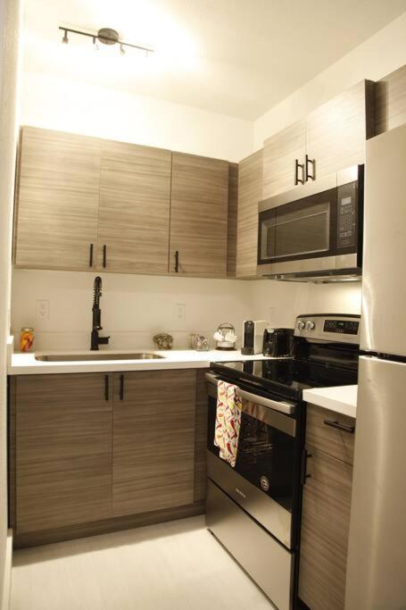 Apartment 6 Designer In The Upper East-side